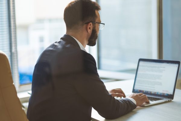 Conseils de pro : les avantages de la consultation d'un blog pour réussir votre entreprise